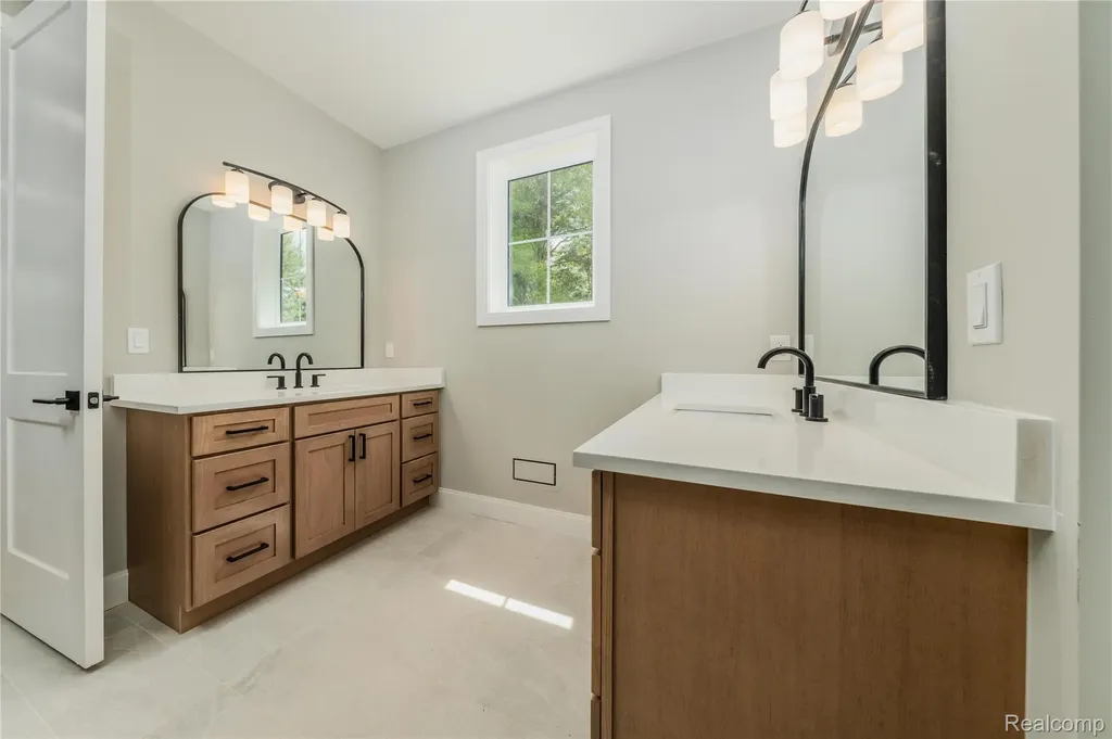 7509 Maple Ridge Drive Independence Charter Township MI 48346