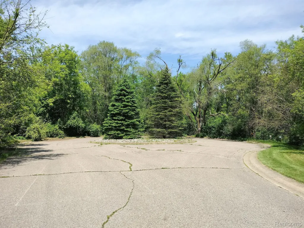 0000 Foal Boulevard Commerce Charter Township MI 48382