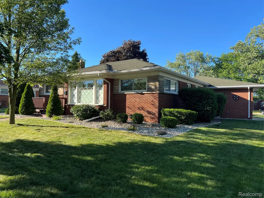 3555 Syckelmoore Street Trenton City MI 48183