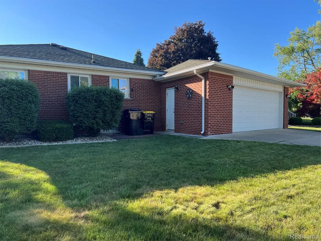 3555 Syckelmoore Street Trenton City MI 48183