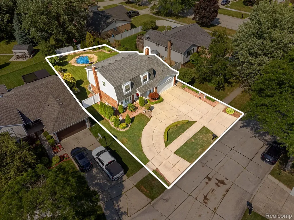 17493 Judy Court Macomb Township MI 48044