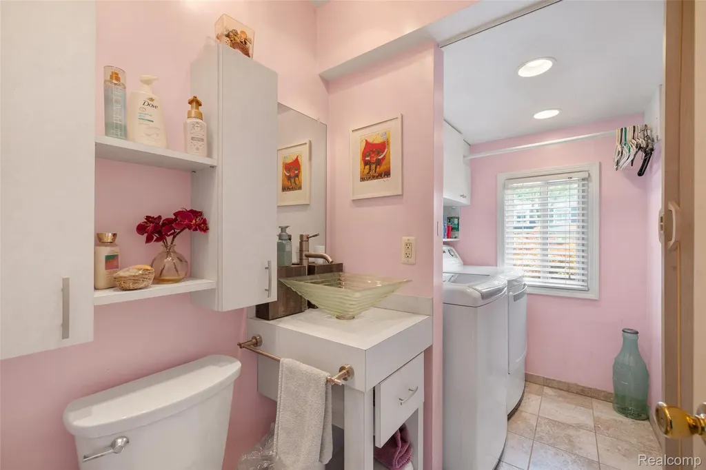 17493 Judy Court Macomb Township MI 48044