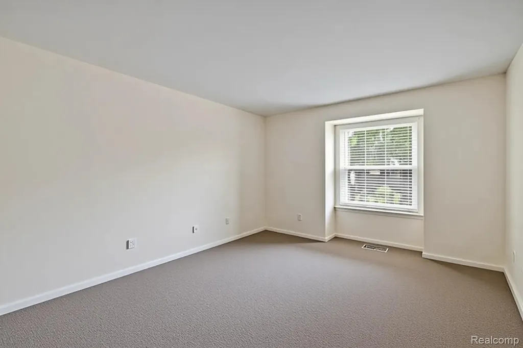 17493 Judy Court Macomb Township MI 48044