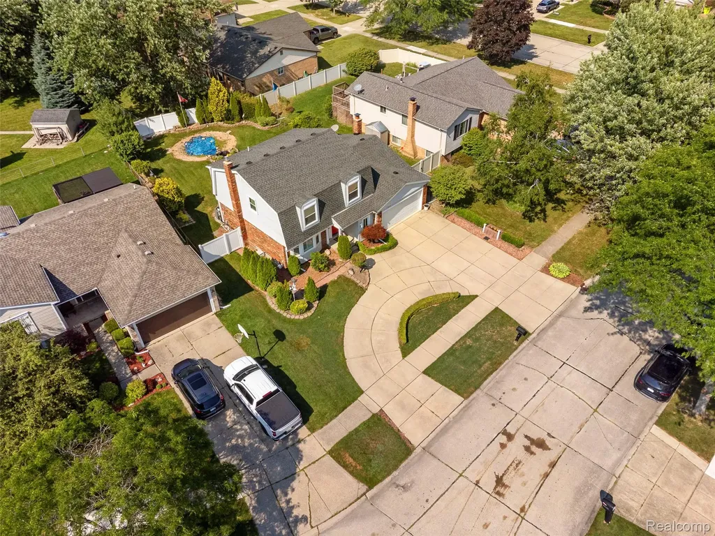 17493 Judy Court Macomb Township MI 48044