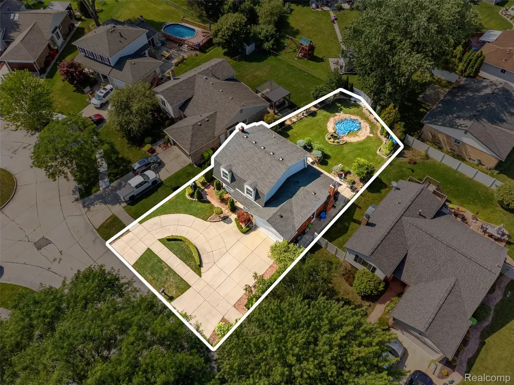 17493 Judy Court Macomb Township MI 48044
