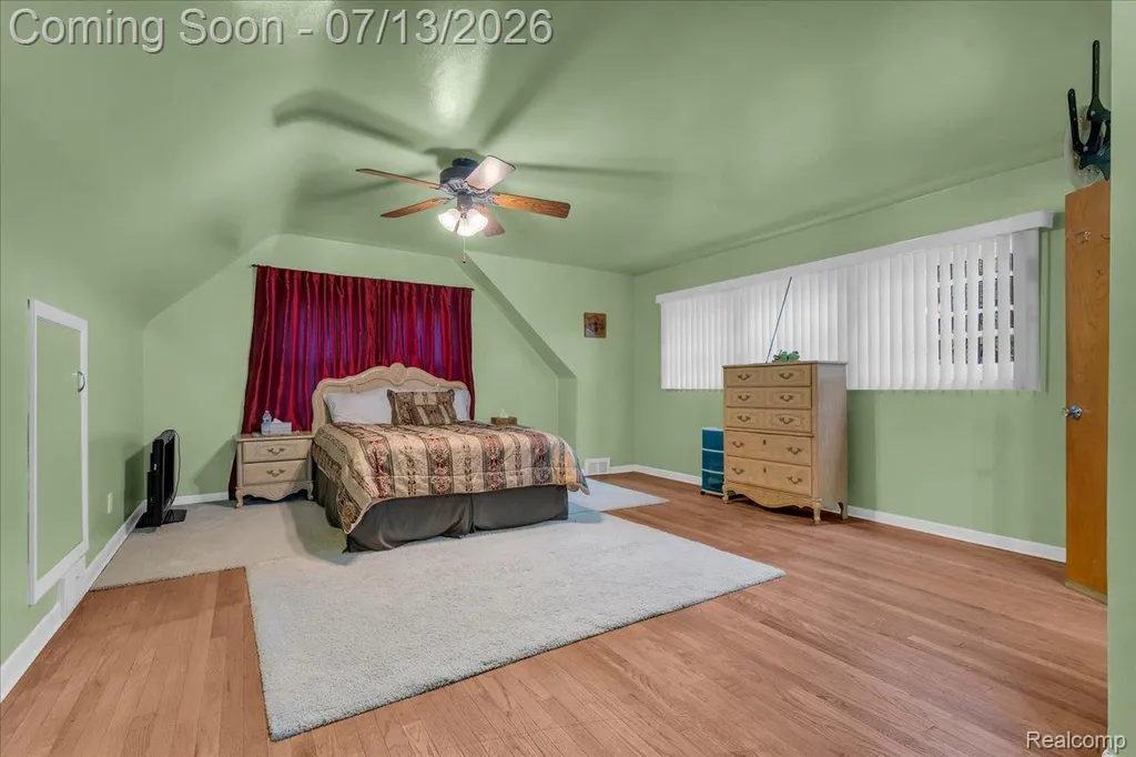 23430 Tireman Street Dearborn Heights City MI 48127
