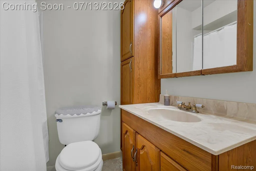 23430 Tireman Street Dearborn Heights City MI 48127