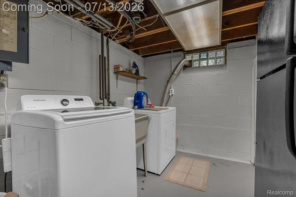 23430 Tireman Street Dearborn Heights City MI 48127