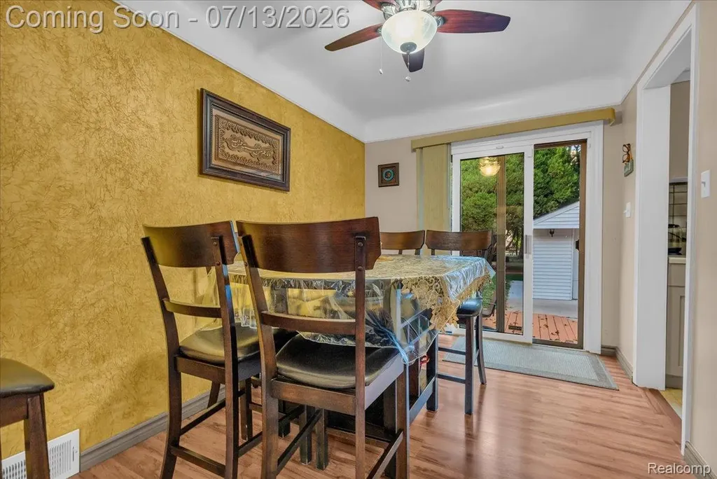 23430 Tireman Street Dearborn Heights City MI 48127