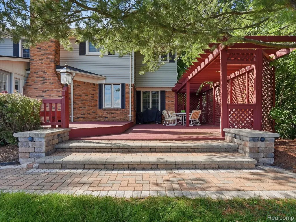 2463 Kimberly Fair Street Rochester Hills City MI 48309