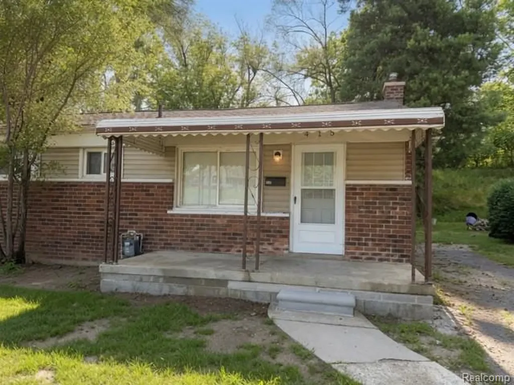 415 Martin Luther King Jr Boulevard N Pontiac City MI 48342