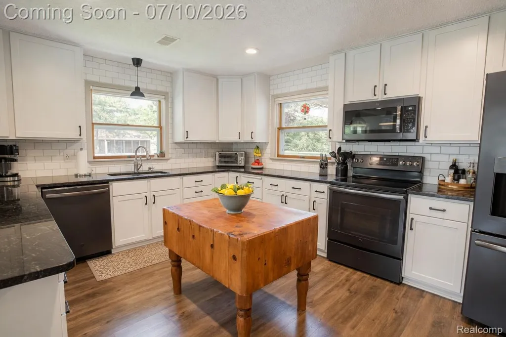 5278 Skelton Road Deerfield Township MI 48421