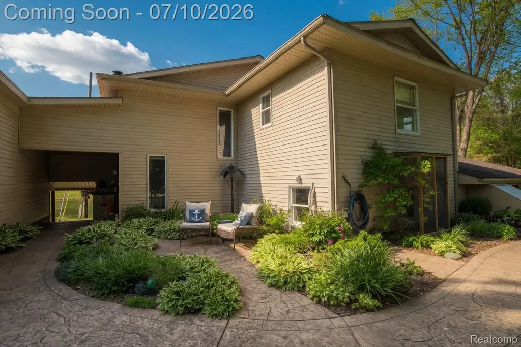 5278 Skelton Road Deerfield Township MI 48421