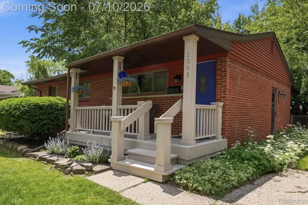 1061 Western Drive Ann Arbor City MI 48103