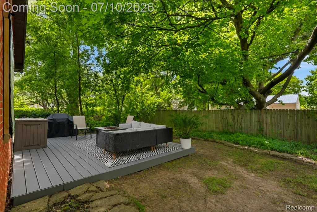 1061 Western Drive Ann Arbor City MI 48103