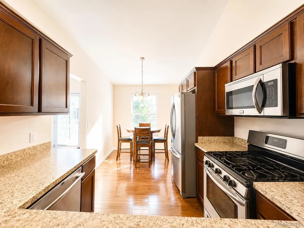 20789 Hummingbird Drive Brownstown Charter Township MI 48174
