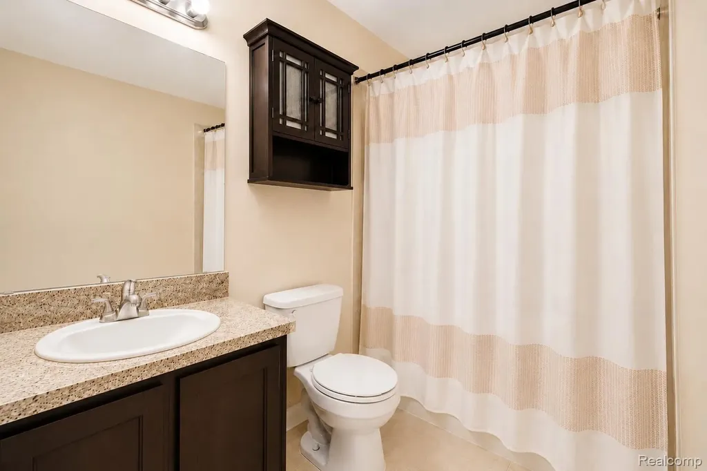 20789 Hummingbird Drive Brownstown Charter Township MI 48174