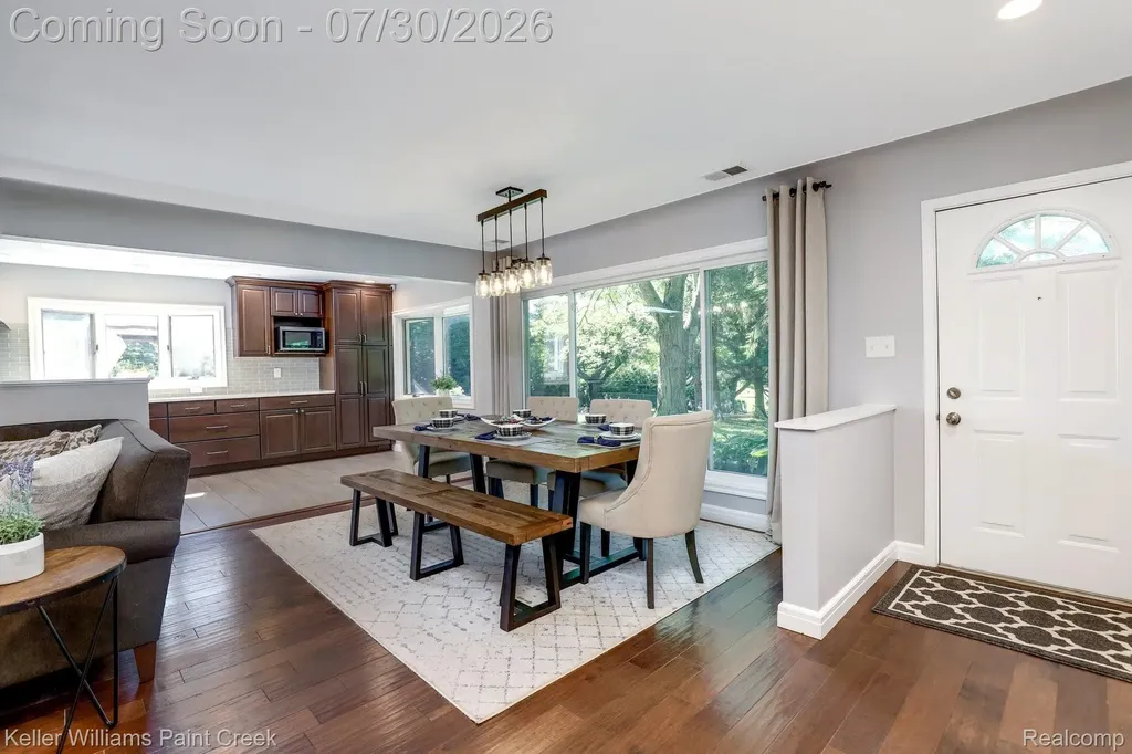 340 Whims Lane Oakland Charter Township MI 48306