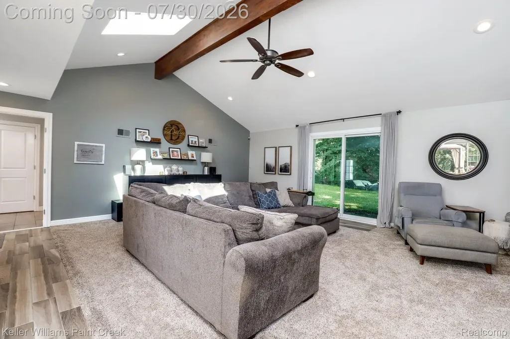 340 Whims Lane Oakland Charter Township MI 48306
