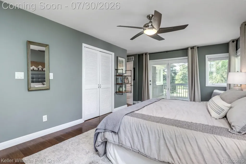 340 Whims Lane Oakland Charter Township MI 48306