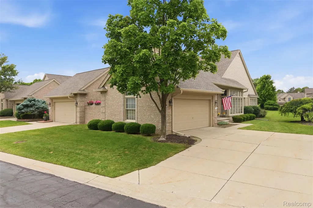 42675 Christina Drive Sterling Heights City MI 48313
