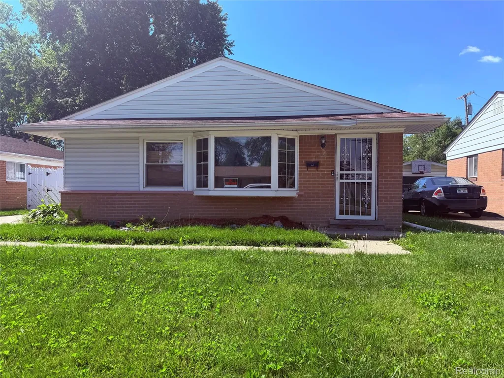 26245 Dartmouth Street Inkster City MI 48141