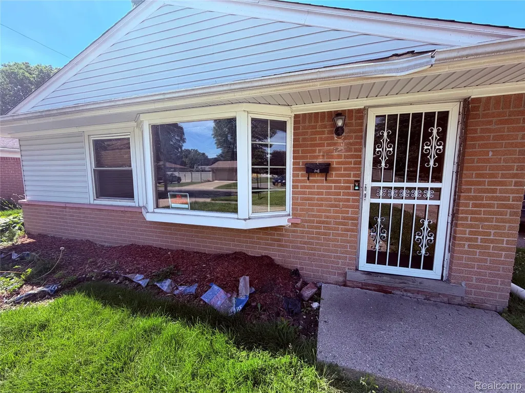 26245 Dartmouth Street Inkster City MI 48141