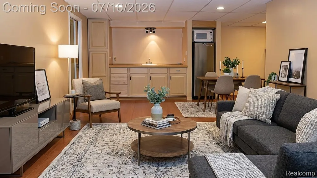 4493 Saint Albans Drive Sterling Heights City MI 48314