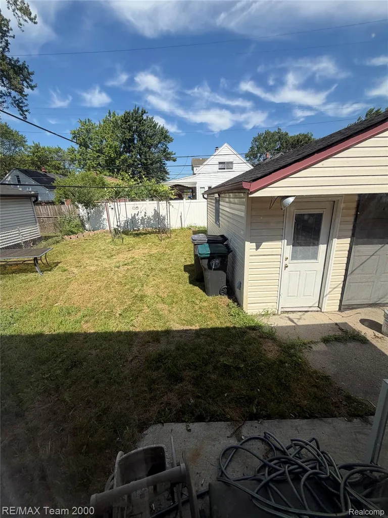 17475 Prospect Street Melvindale City MI 48122