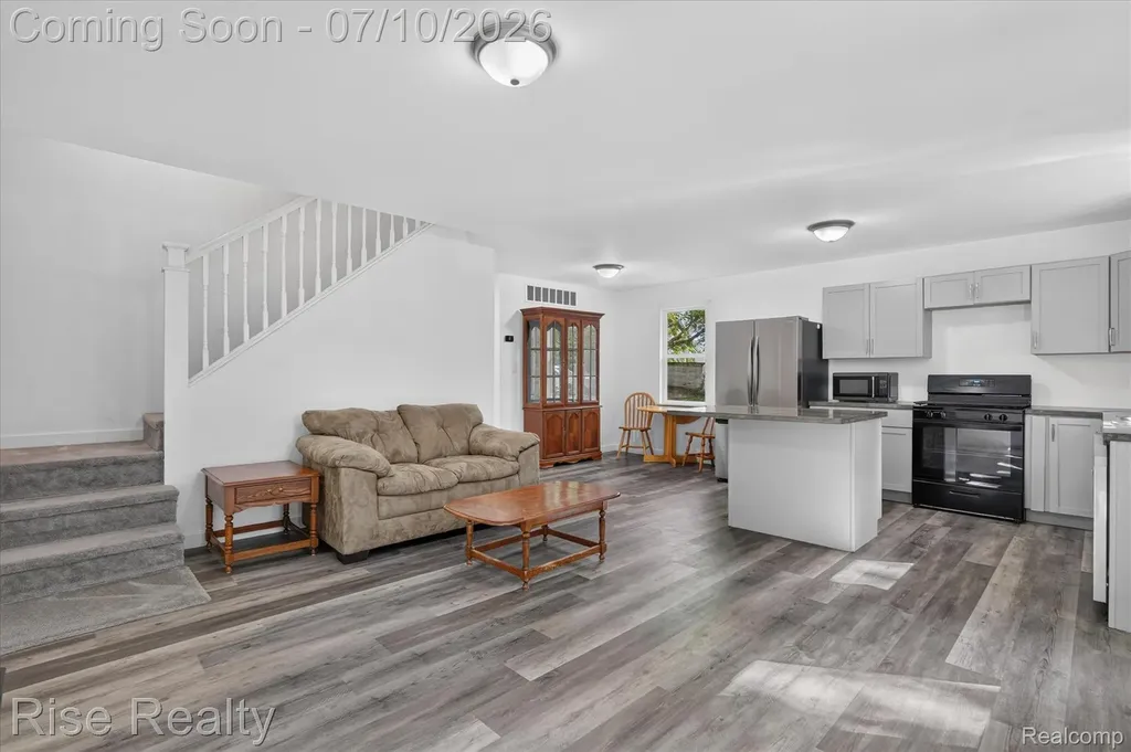 6560 Lowell Drive Green Oak Township MI 48116