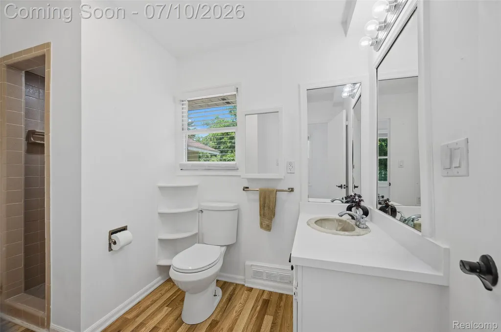 8025 Fieldcrest Drive Green Oak Township MI 48116