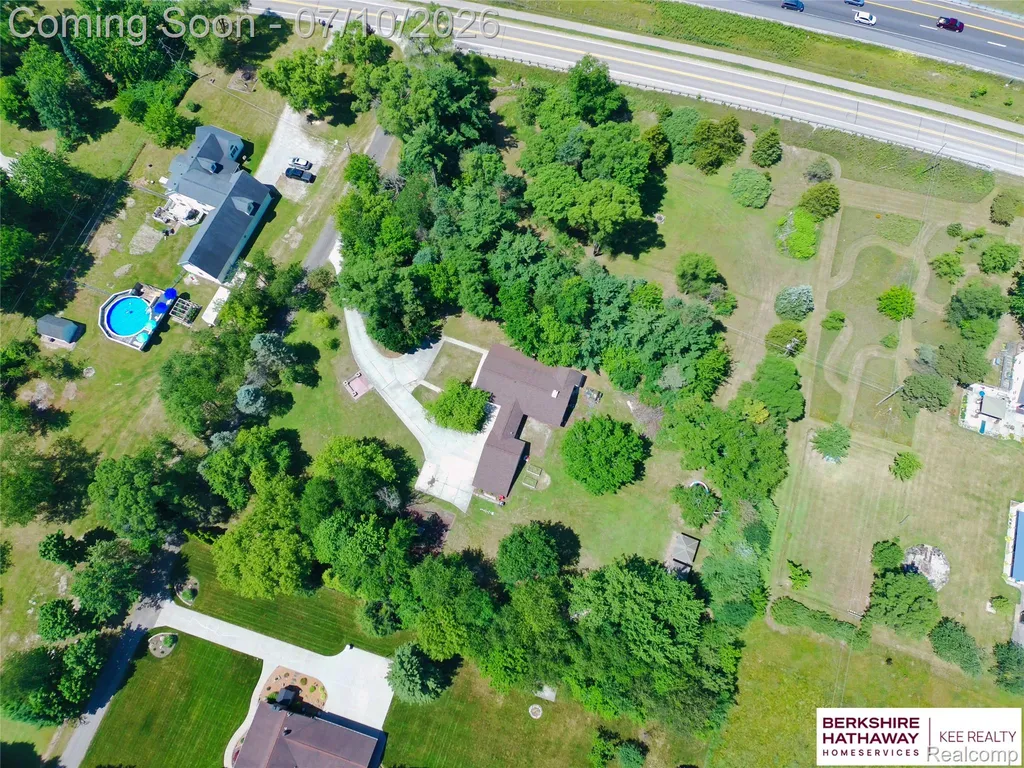 8025 Fieldcrest Drive Green Oak Township MI 48116