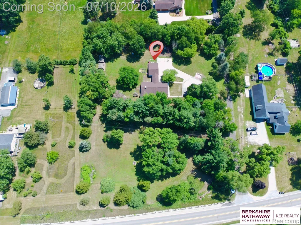 8025 Fieldcrest Drive Green Oak Township MI 48116