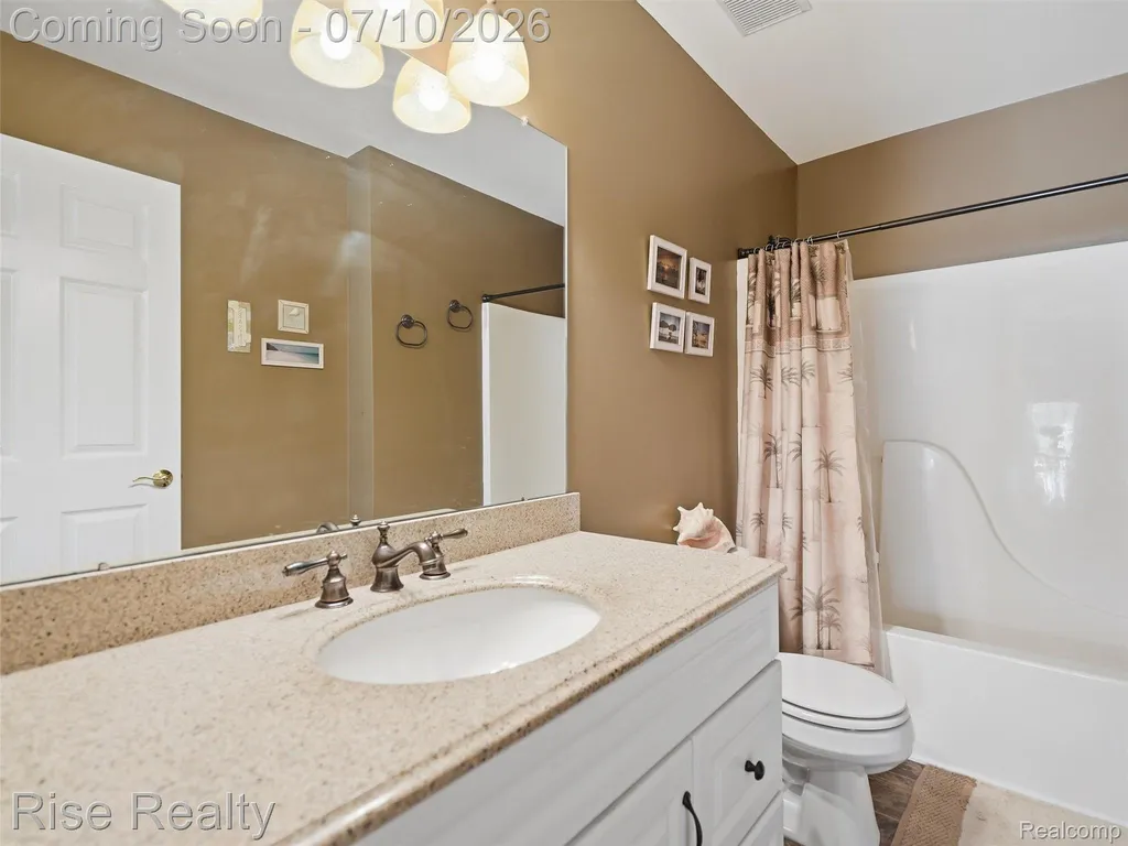 8324 Sherwood Drive Grand Blanc Charter Township MI 48439