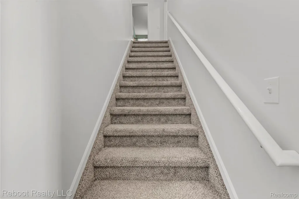 6555 Skylar Lane Waterford Charter Township MI 48327