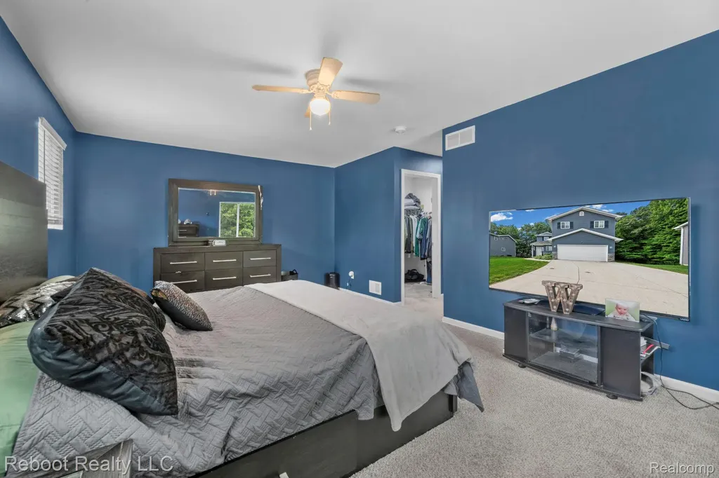 6555 Skylar Lane Waterford Charter Township MI 48327