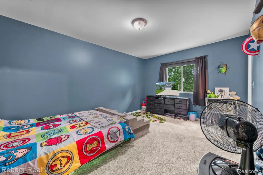 6555 Skylar Lane Waterford Charter Township MI 48327