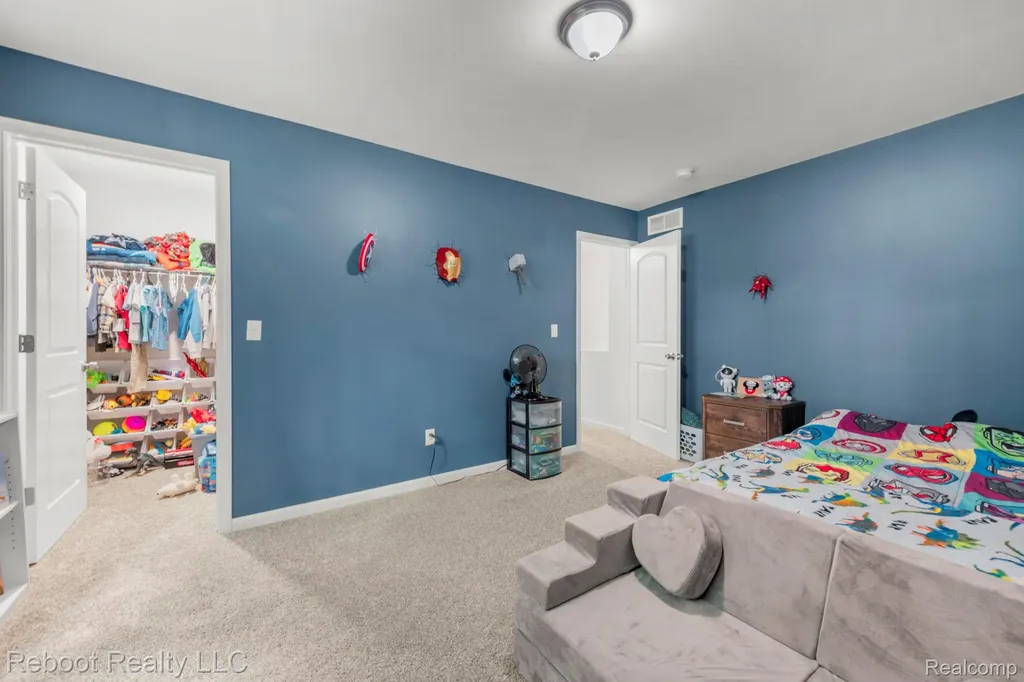 6555 Skylar Lane Waterford Charter Township MI 48327