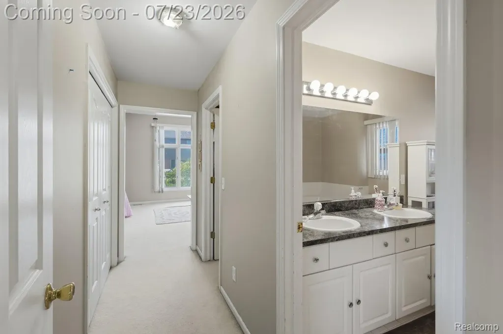 15127 Meadowfield Drive Shelby Charter Township MI 48315