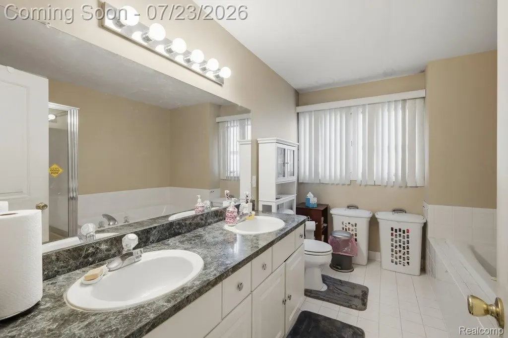 15127 Meadowfield Drive Shelby Charter Township MI 48315