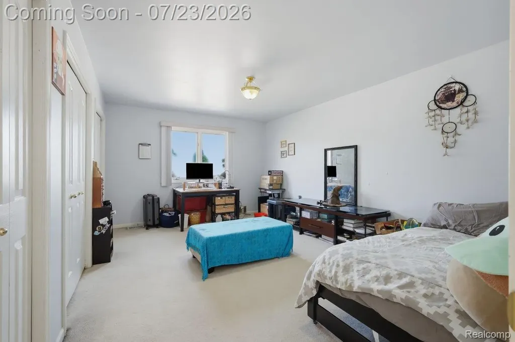 15127 Meadowfield Drive Shelby Charter Township MI 48315