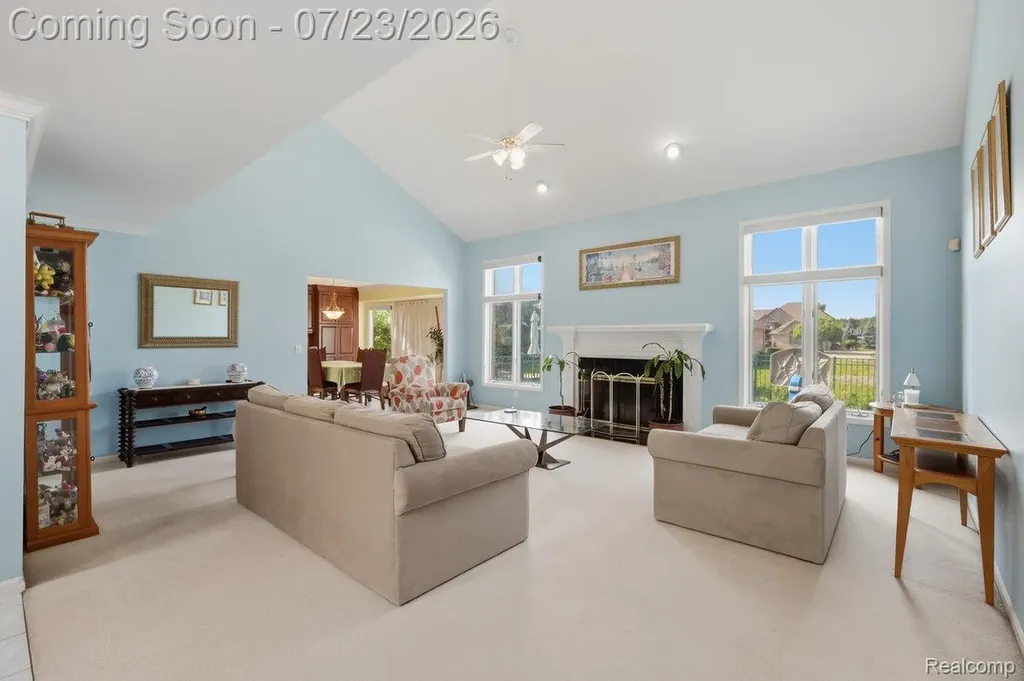 15127 Meadowfield Drive Shelby Charter Township MI 48315
