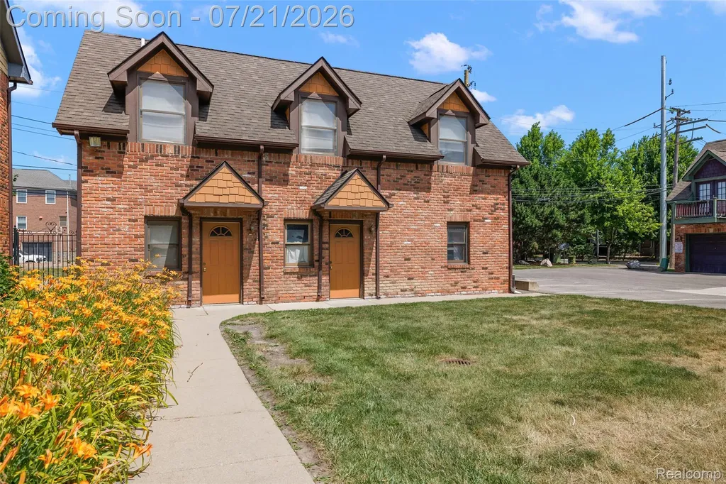 443 E Ferry Street Detroit City MI 48202