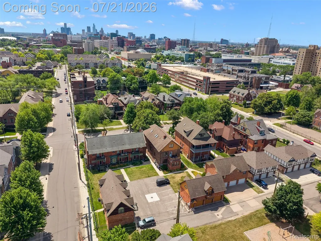 443 E Ferry Street Detroit City MI 48202