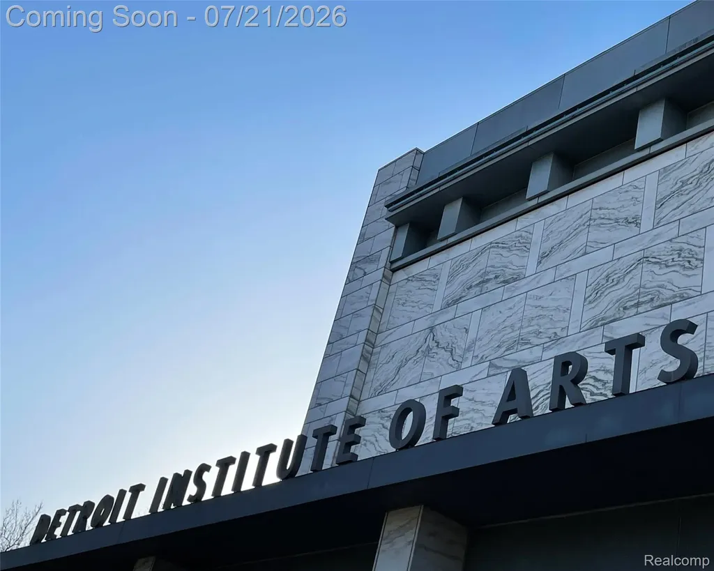 443 E Ferry Street Detroit City MI 48202