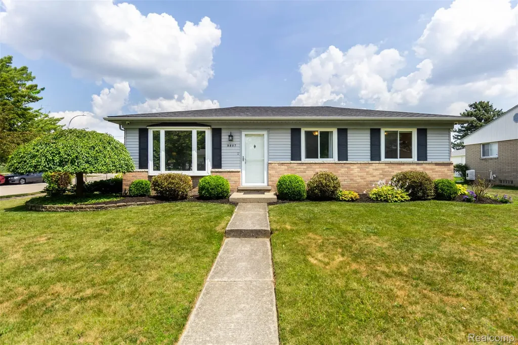 9807 Fairbanks Street Van Buren Charter Township MI 48111