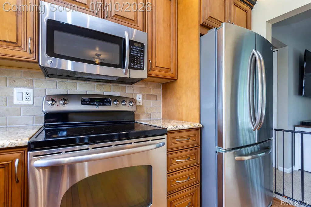 9807 Fairbanks Street Van Buren Charter Township MI 48111