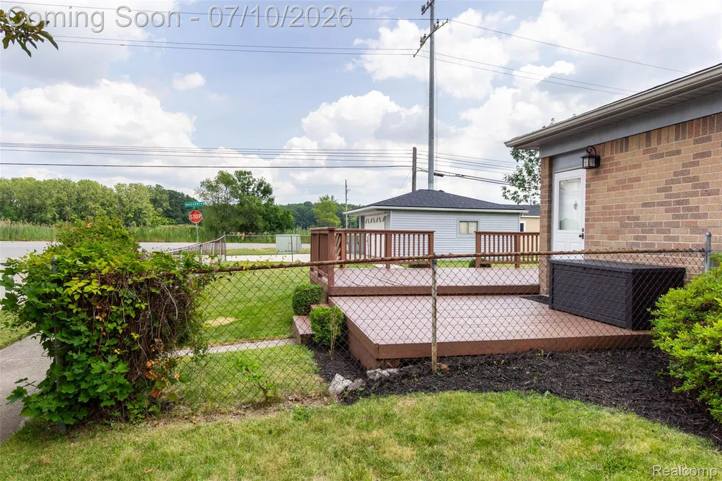 9807 Fairbanks Street Van Buren Charter Township MI 48111
