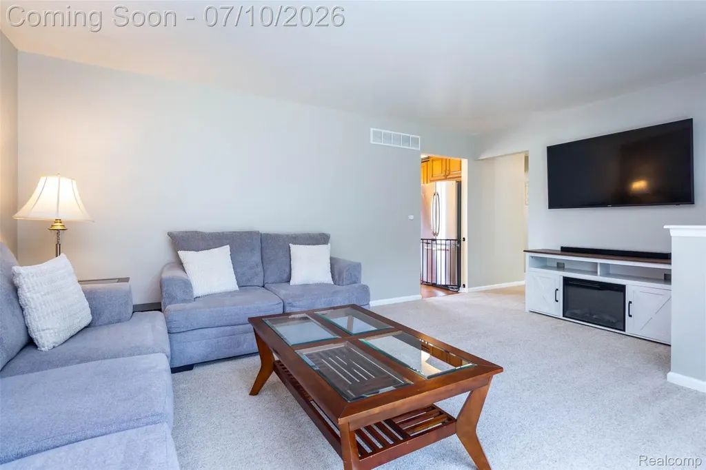 9807 Fairbanks Street Van Buren Charter Township MI 48111
