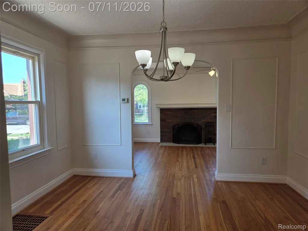 2239 22nd 22nd Street Wyandotte City MI 48192